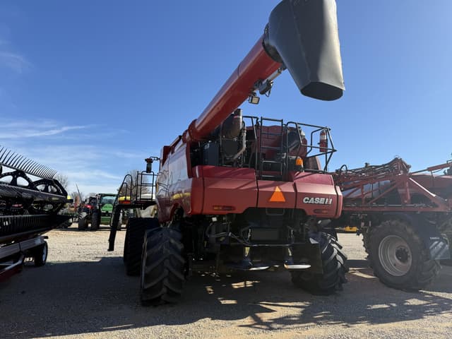 Image of Case IH 8230 equipment image 4