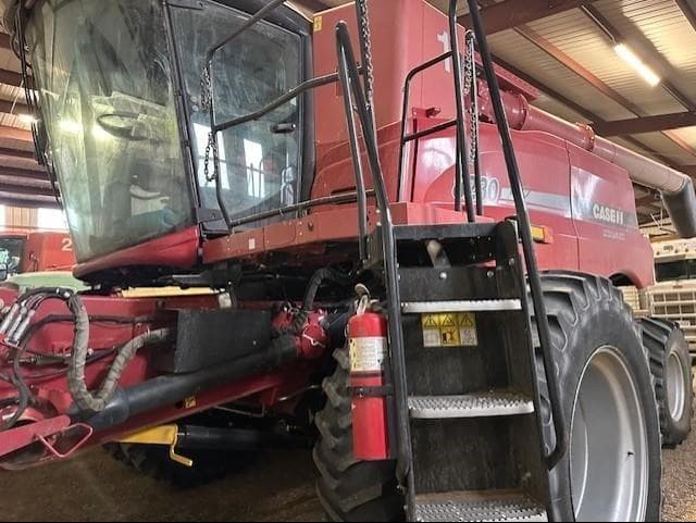Image of Case IH 8230 equipment image 4