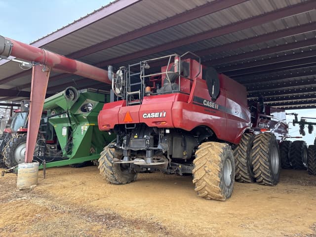 Image of Case IH 8230 equipment image 3
