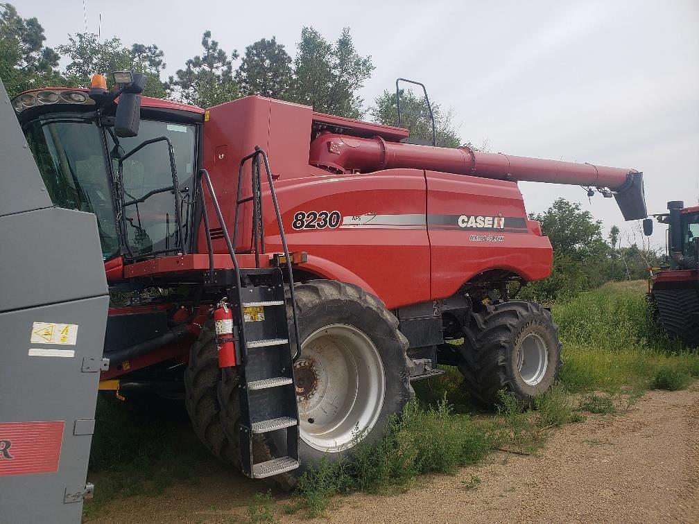 Image of Case IH 8230 Primary image