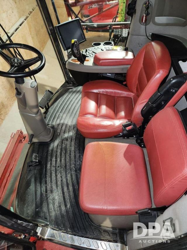 Image of Case IH 8230 equipment image 4