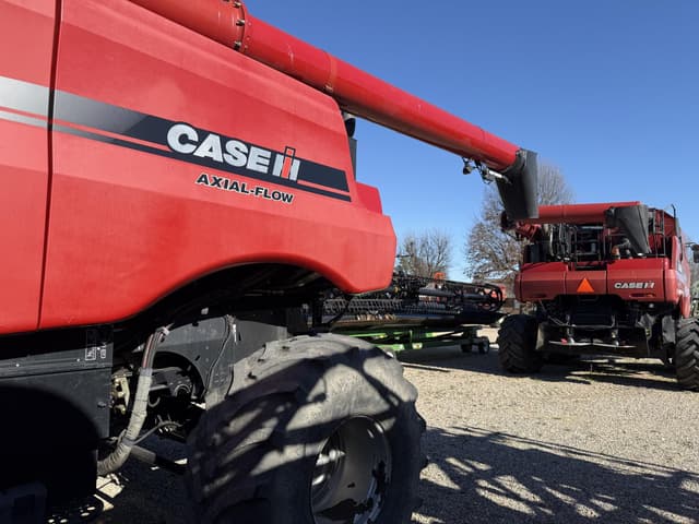 Image of Case IH 8230 equipment image 3