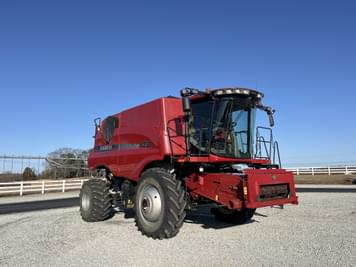 Main image Case IH 8230