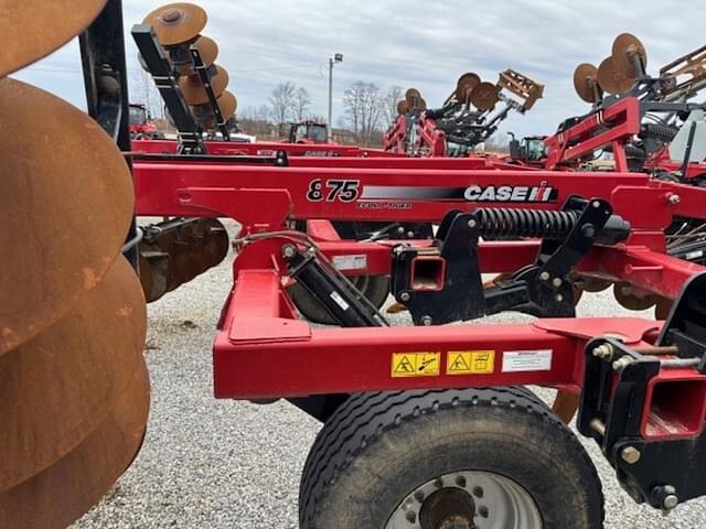 Image of Case IH Ecolo-Tiger 875 equipment image 1