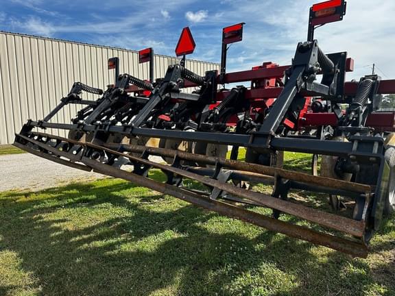 Image of Case IH Ecolo-Tiger 875 equipment image 4
