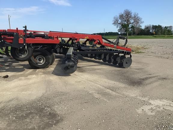 Image of Case IH Ecolo-Tiger 875 equipment image 2