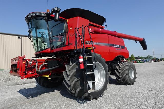 Image of Case IH 9230 equipment image 2