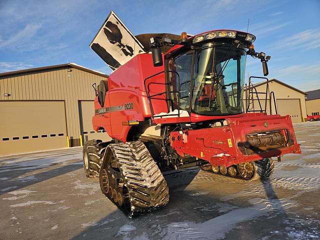 Image of Case IH 9230 equipment image 2