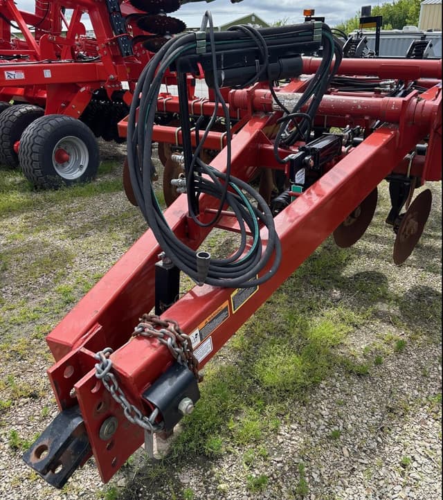 Image of Case IH Ecolo-Tiger 527B equipment image 1