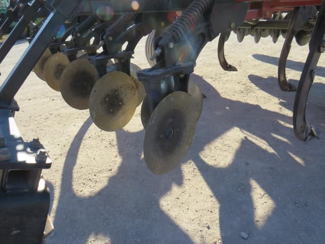 Image of Case IH Ecolo-Tiger 875 equipment image 2