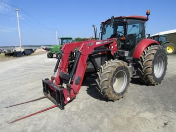 Main image Case IH Farmall 105U