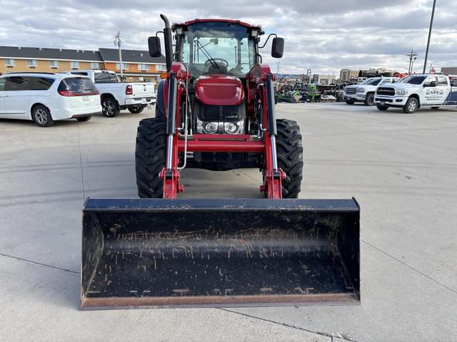 Image of Case IH Farmall 105C equipment image 2