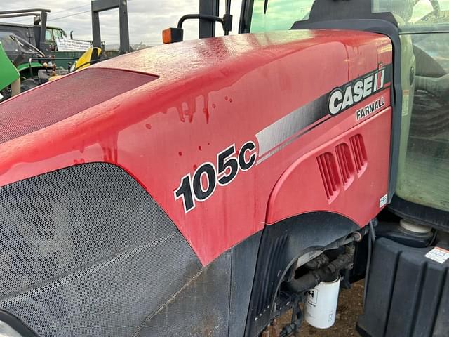 Image of Case IH Farmall 105C equipment image 4