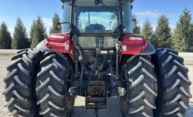 Image of Case IH Farmall 105C equipment image 1