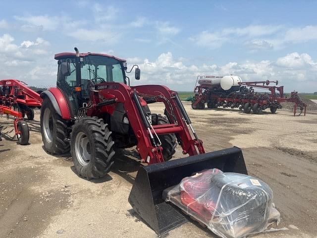 Image of Case IH Farmall 105C equipment image 1
