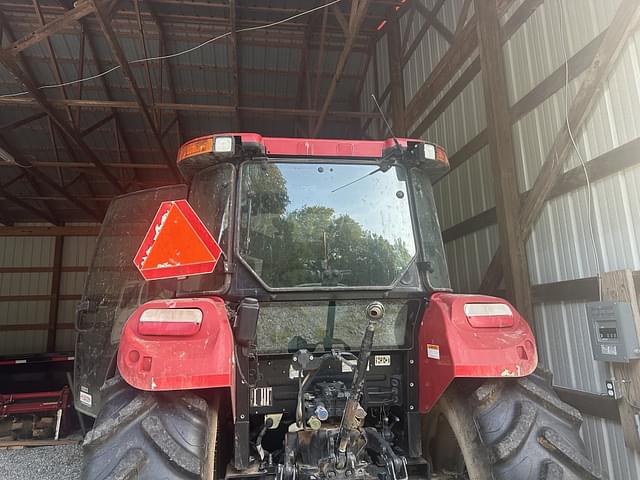 Image of Case IH Farmall 105C equipment image 2
