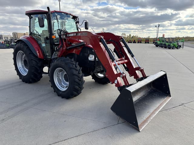 Image of Case IH Farmall 105C equipment image 3