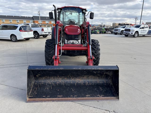 Image of Case IH Farmall 105C equipment image 2