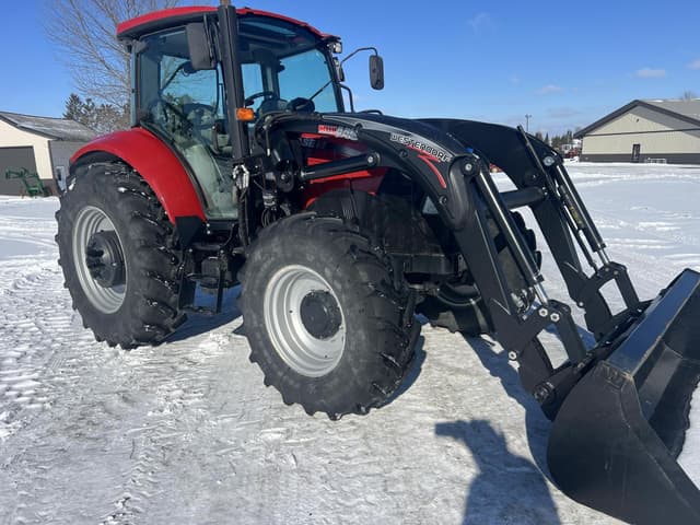 Image of Case IH Farmall 105U equipment image 2