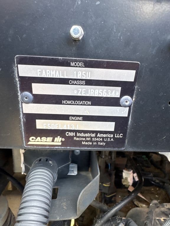 Image of Case IH Farmall 105U equipment image 1