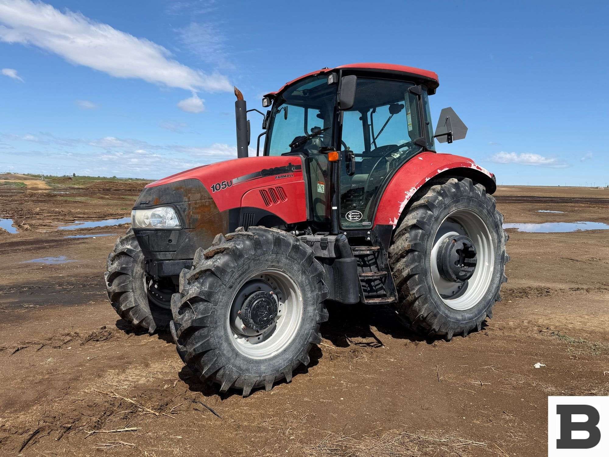 2014 Case IH Farmall 105U Equipment Image0