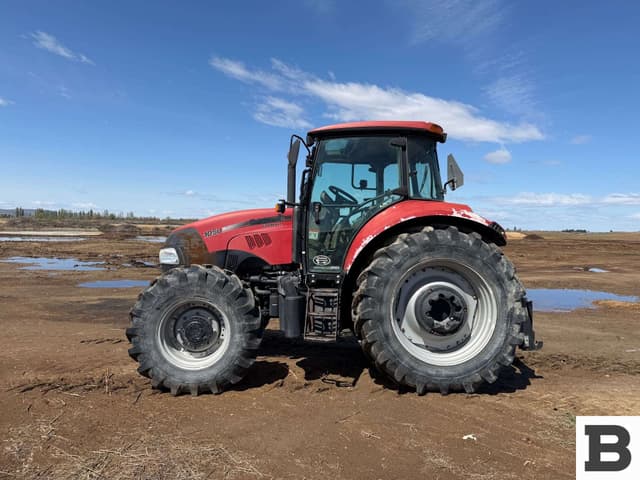 Image of Case IH Farmall 105U equipment image 2