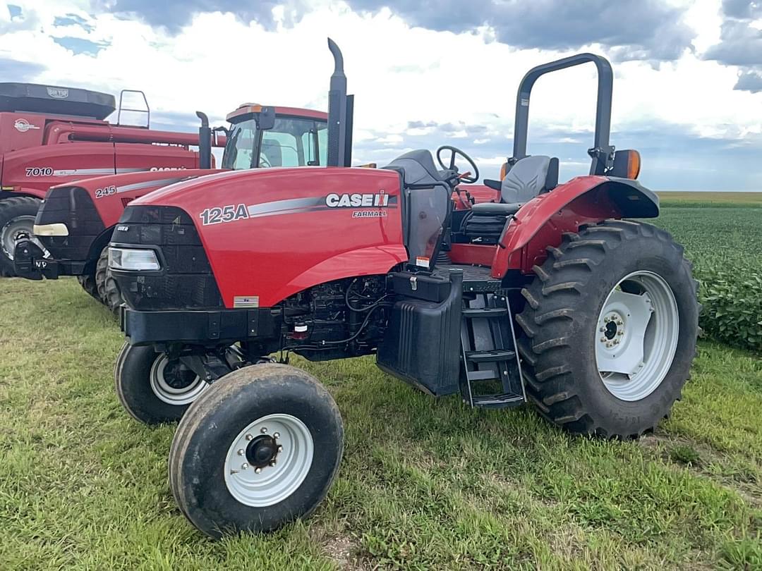 Image of Case IH Farmall 125A Primary image