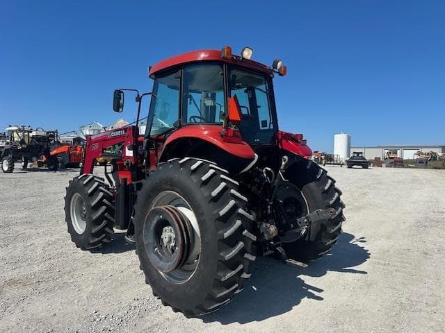 Image of Case IH Farmall 125A equipment image 2