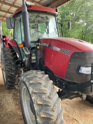 2014 Case IH Farmall 140A Image