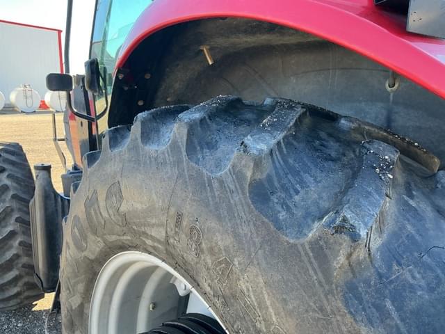 Image of Case IH Farmall 140A equipment image 4