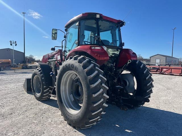 Image of Case IH Farmall 140A equipment image 2