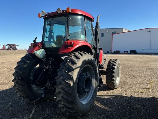 Image of Case IH Farmall 140A equipment image 3