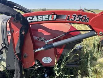 Image of Case IH Farmall 35C equipment image 2