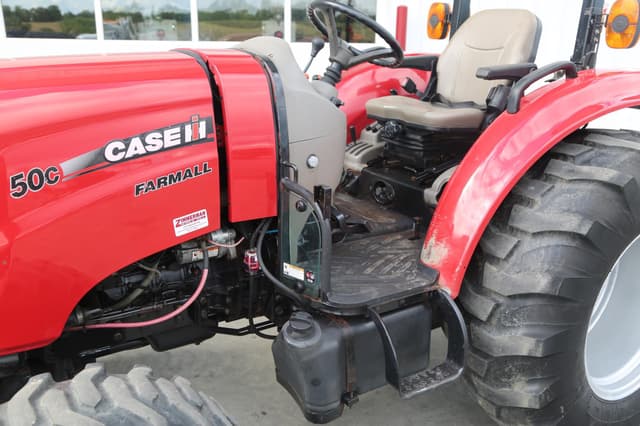 Image of Case IH Farmall 50C equipment image 1
