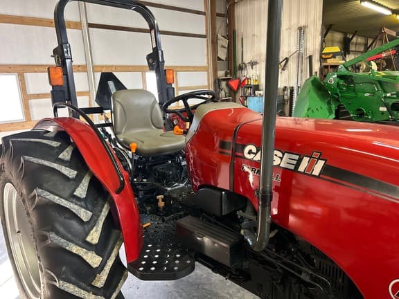 Image of Case IH Farmall 75A equipment image 3