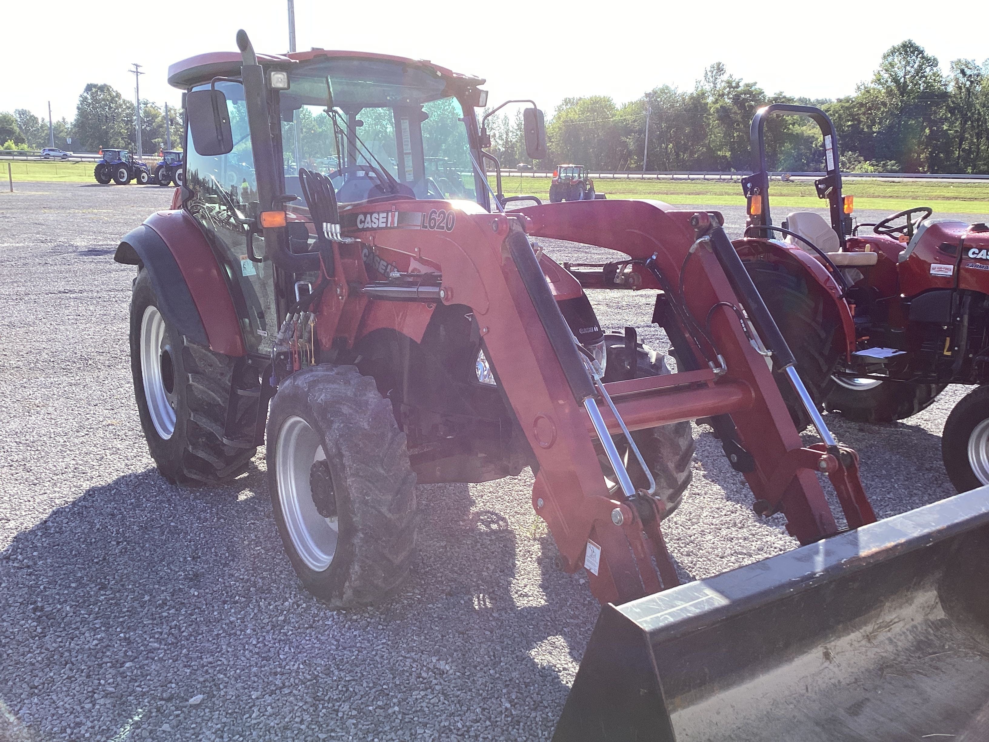 Main image Case IH Farmall 75C