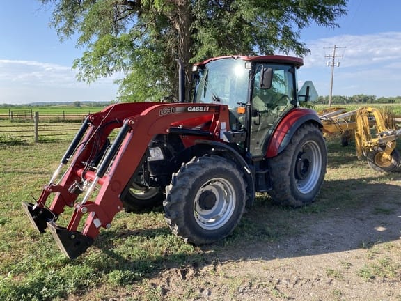 Main image Case IH Farmall 85C