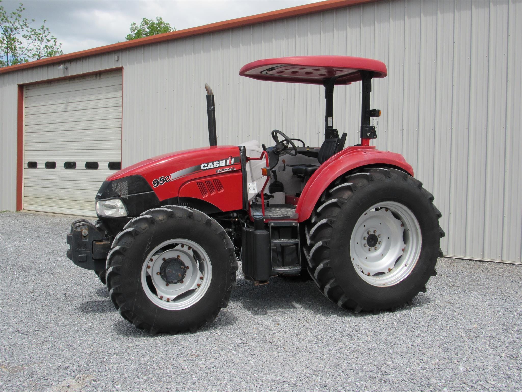 Main image Case IH Farmall 95C