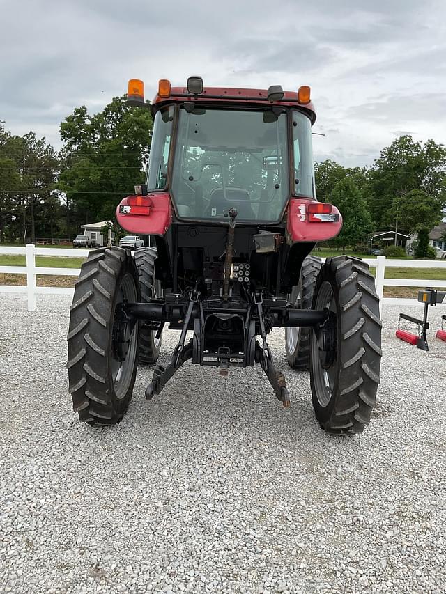 Image of Case IH Farmall 95 equipment image 4