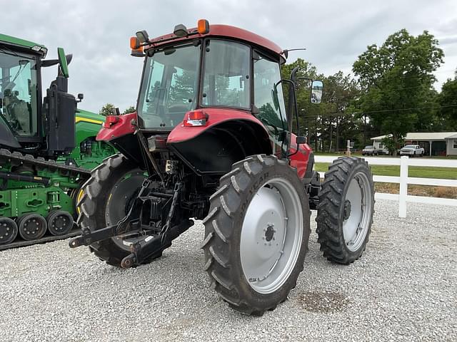 Image of Case IH Farmall 95 equipment image 3