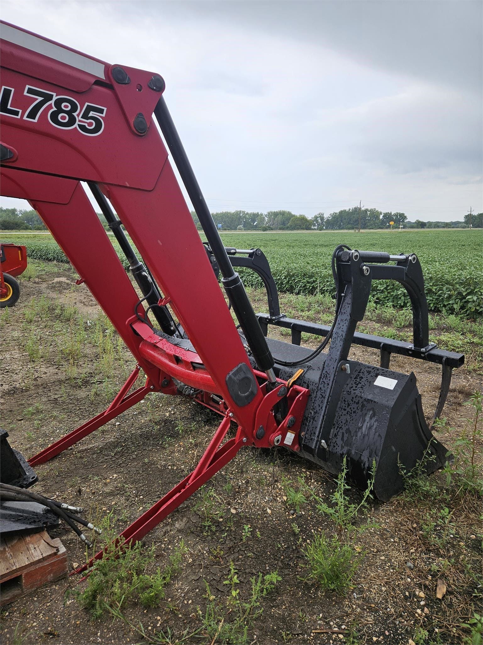 2014 Case IH L785 Equipment Image0