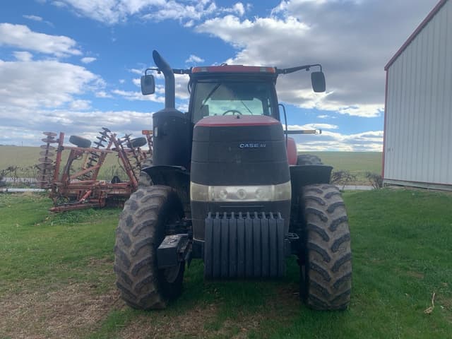 Image of Case IH Magnum 220 equipment image 4