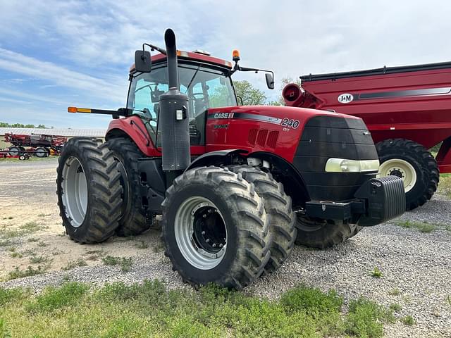 Image of Case IH Magnum 240 CVT equipment image 1