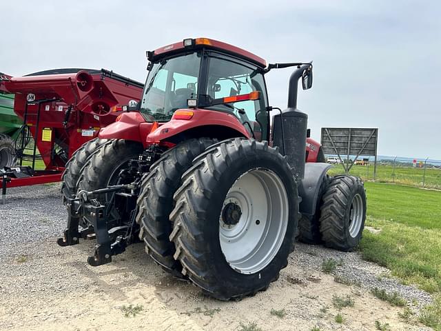 Image of Case IH Magnum 240 equipment image 2