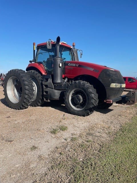 2014 Case IH Magnum 280 Equipment Image0