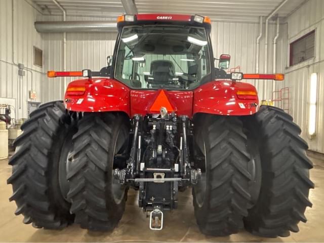Image of Case IH Magnum 180 equipment image 3