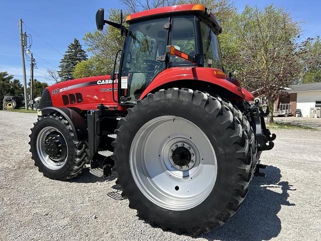 Image of Case IH Magnum 210 equipment image 4