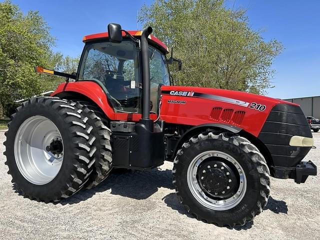 Image of Case IH Magnum 210 equipment image 1