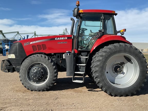 Main image Case IH Magnum 210