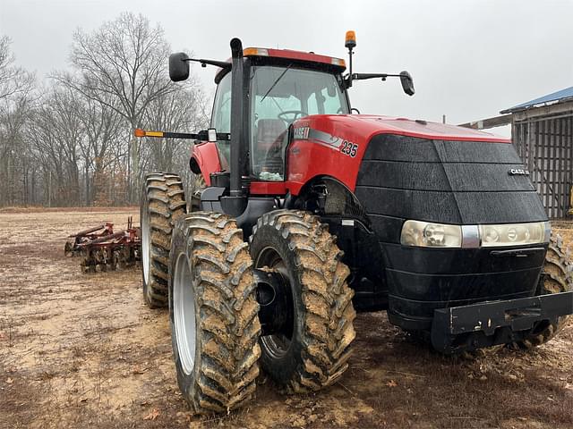 Image of Case IH Magnum 235 equipment image 2